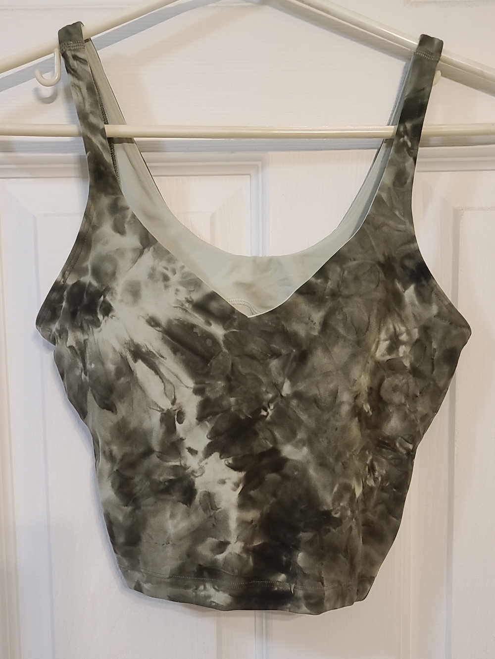 Luluelmon Align Diamond Dye Green Tank Size 6